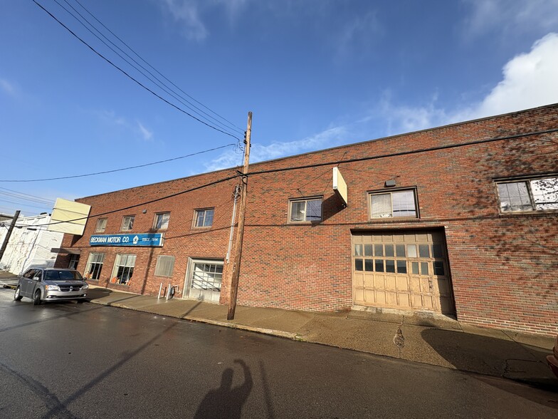 More Photos Of 110 Penn Ave, Pittsburgh Auto Dealership For Sale