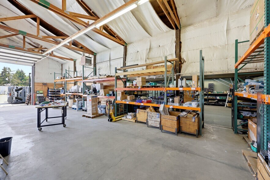 More Photos Of 9085 Arney Ln NE, Woodburn Industrial For Sale