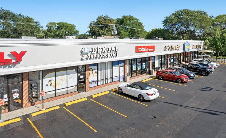 More Photos Of 4701-4721 N Pulaski Rd, Chicago General Retail For Sale