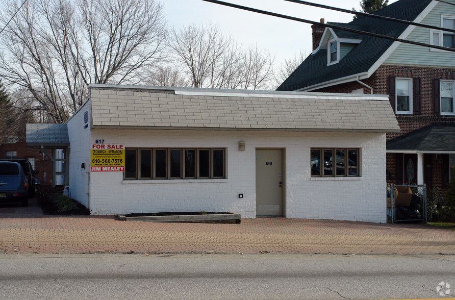 Primary Photo Of 617 Lincoln Ave, Prospect Park Office For Sale