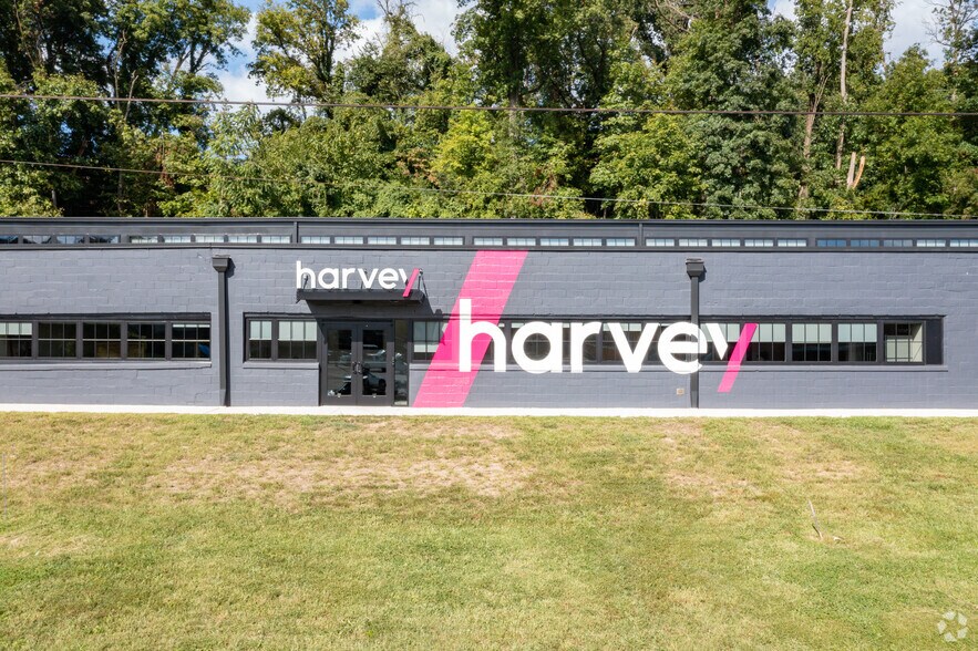 More Photos Of 1600 W 41st St, Baltimore Office For Lease