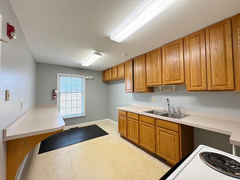 More Photos Of 18119 N Sussex Hwy, Bridgeville Office For Lease