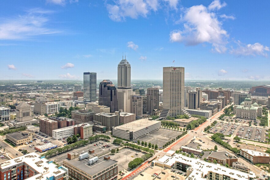 More Photos Of 201 N Illinois St, Indianapolis Office For Lease