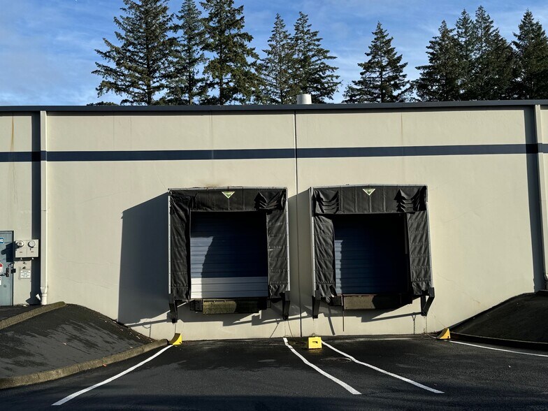 More Photos Of 1402 NE 136th Ave, Vancouver Service For Sale