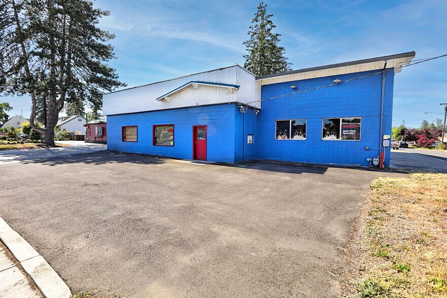 804 E Main St, Molalla, OR 97038 Auto Repair For Sale