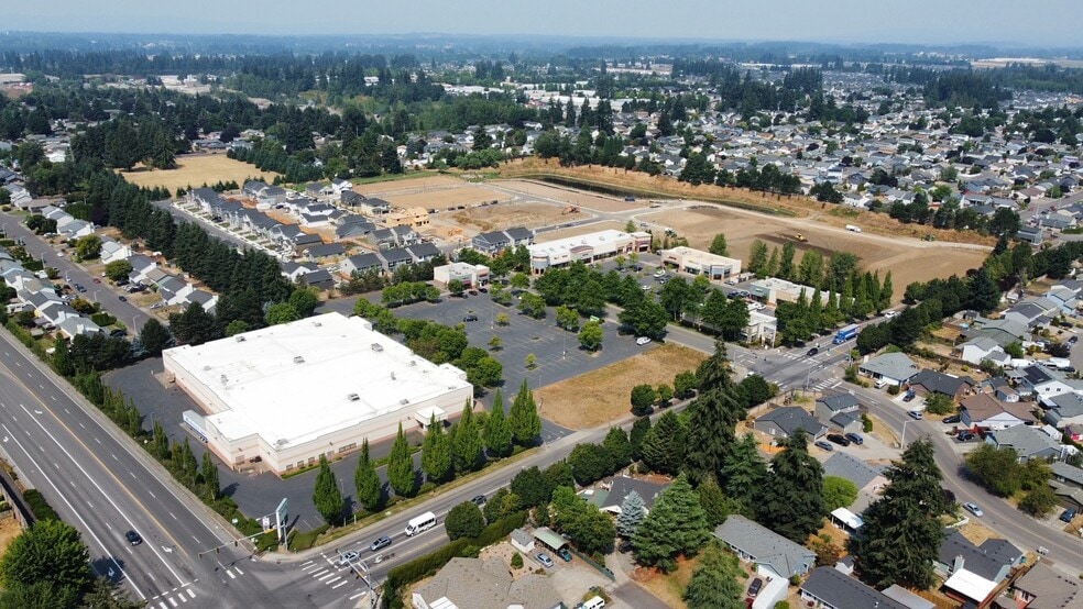 More Photos Of 8300 NE 137th Ave, Vancouver Unknown For Lease