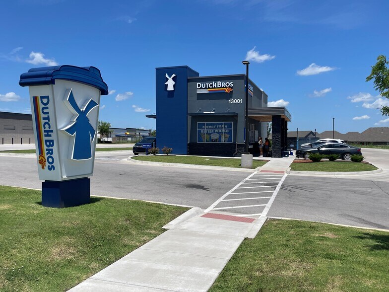 More Photos Of 13001 E 116th St N, Owasso General Retail For Sale