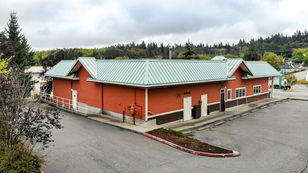 More Photos Of 5769 Wa-303, Bremerton Freestanding For Sale