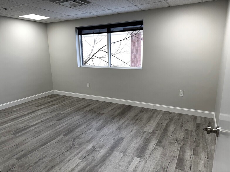 More Photos Of 1211 Stewart Ave, Bethpage Office For Lease