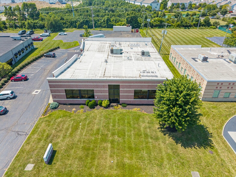 More Photos Of 275 Outerbelt St, Columbus Office For Sale