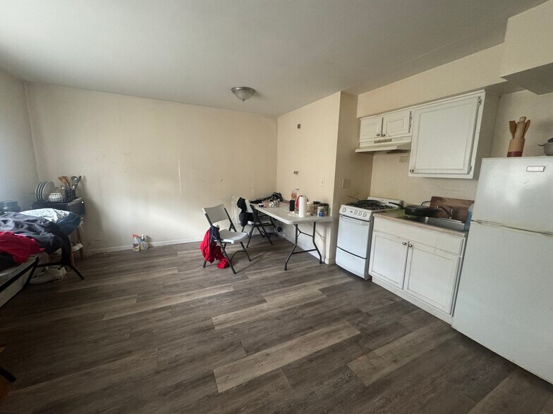 More Photos Of 944 N 20th St, Milwaukee Apartments For Sale