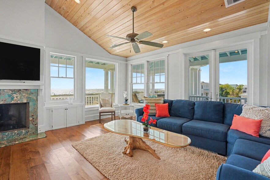 More Photos Of 8 Sandlewood Ct, Tybee Island Specialty For Sale