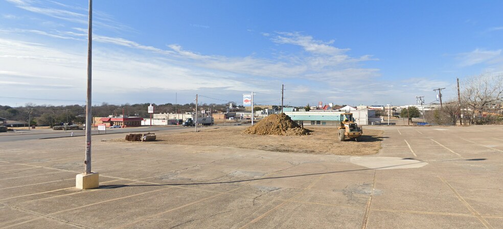 More Photos Of Camp Bowie @ Brandon Ln, Fort Worth Land For Lease