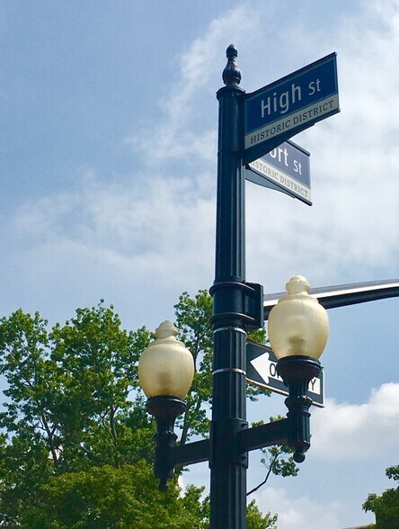 More Photos Of 571 High St, Worthington Loft Creative Space For Lease