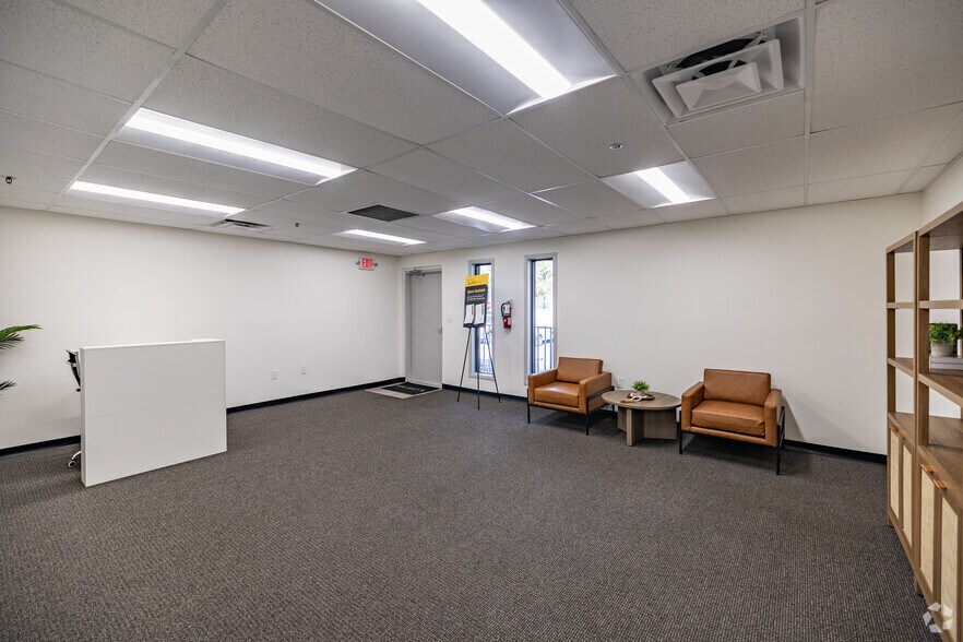 More Photos Of 1352-1382 NW 78th Ave, Doral Unknown For Lease