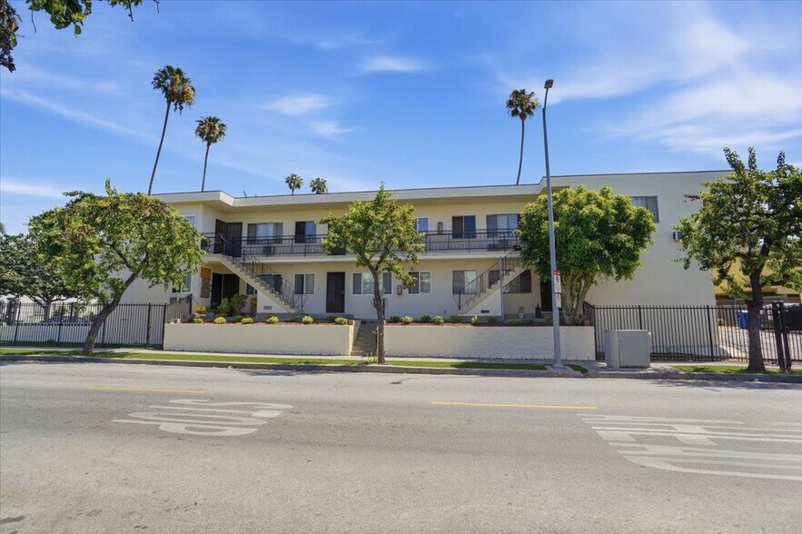 More Photos Of 1220 N Van Ness Ave, Los Angeles Apartments For Sale