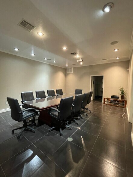 More Photos Of 5259 Jerusalem Ct, Modesto Warehouse For Lease