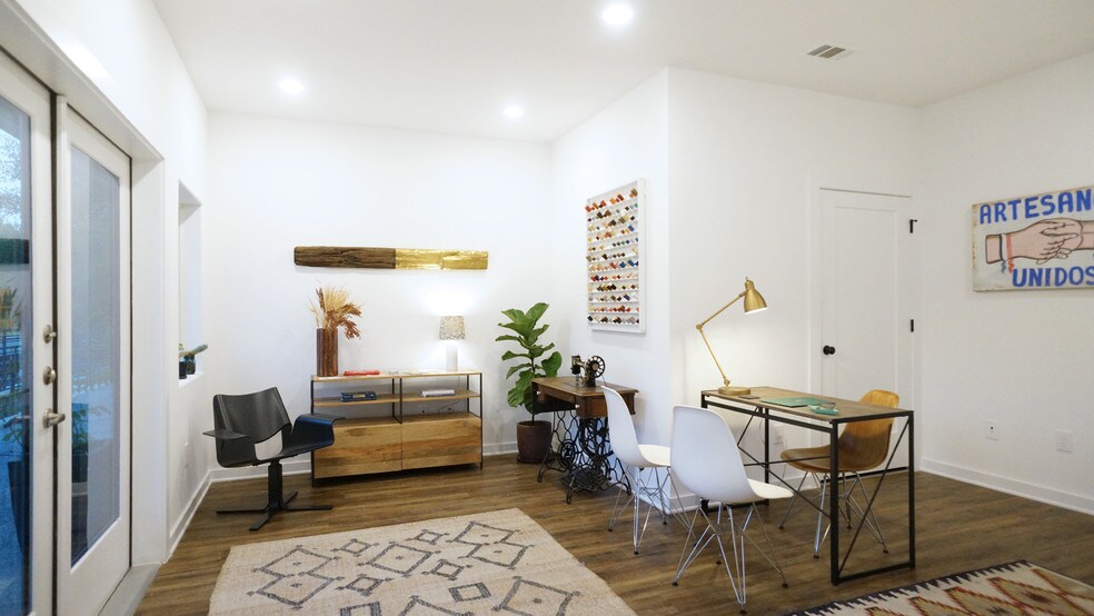 More Photos Of 5924 S Congress Ave, Austin Apartments For Sale