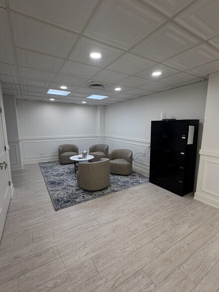 More Photos Of 5701 N Sheridan Rd, Chicago Apartments For Sale