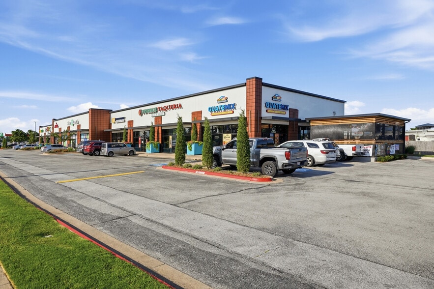 More Photos Of 2111 S Old Missouri Rd, Springdale Unknown For Lease
