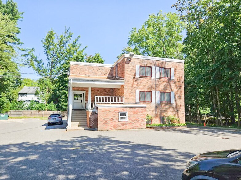 Primary Photo Of 103 Fort Salonga Rd, Northport Office For Sale