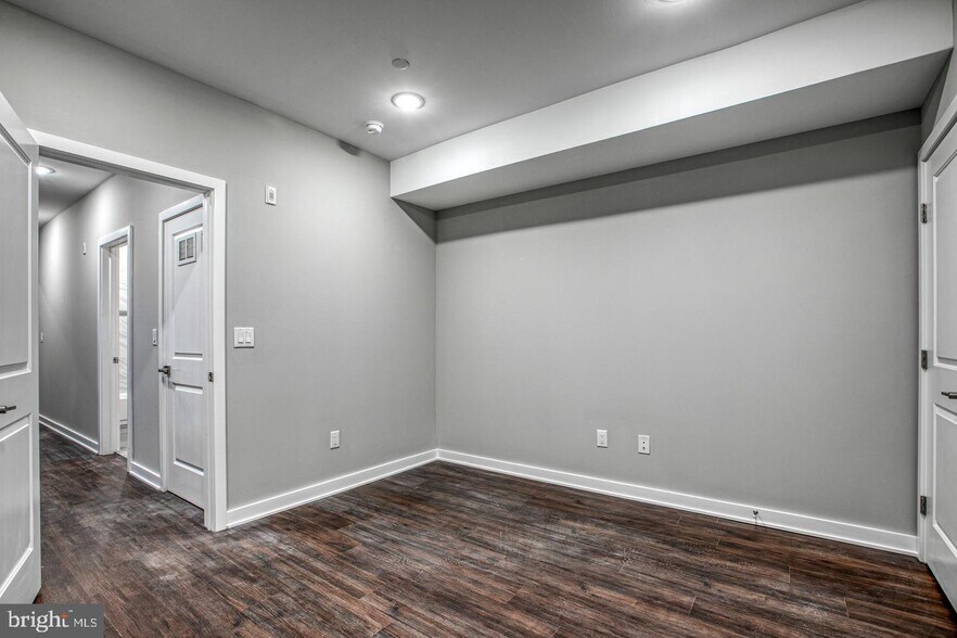 More Photos Of 1316 S Broad St, Philadelphia Apartments For Sale