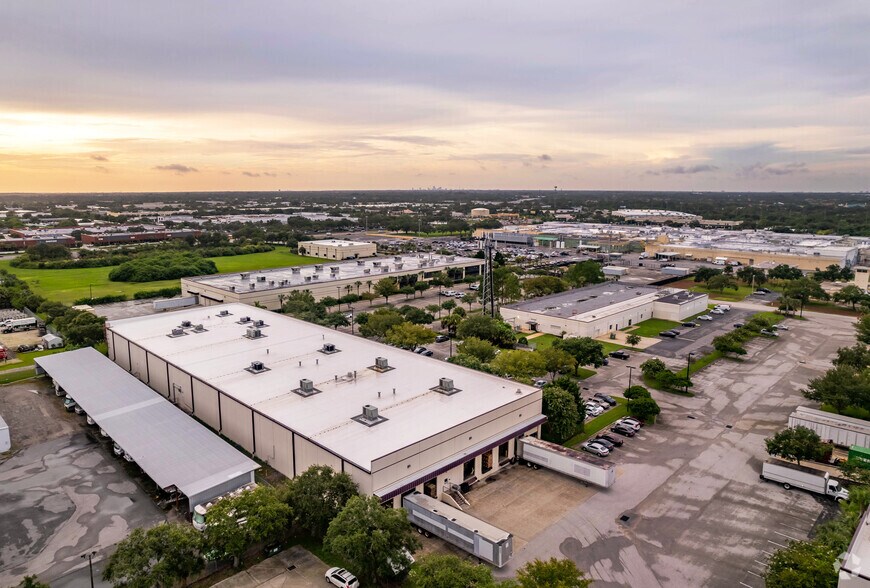 More Photos Of 7975 114th Ave N, Largo Manufacturing For Lease