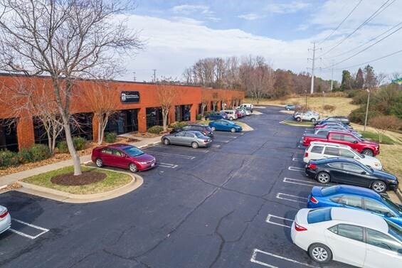 More Photos Of 5100-5190 Commerce Rd, Richmond Unknown For Lease