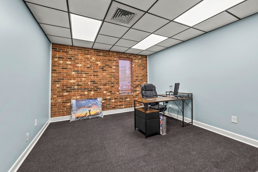 More Photos Of 808-810 W Main St, Jamestown Auto Repair For Sale