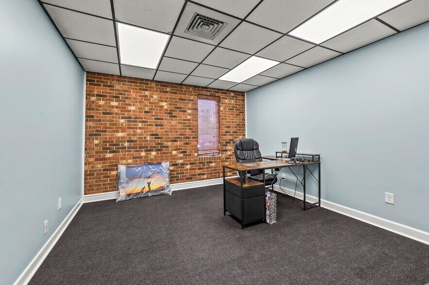 More Photos Of 808-810 W Main St, Jamestown Auto Repair For Sale