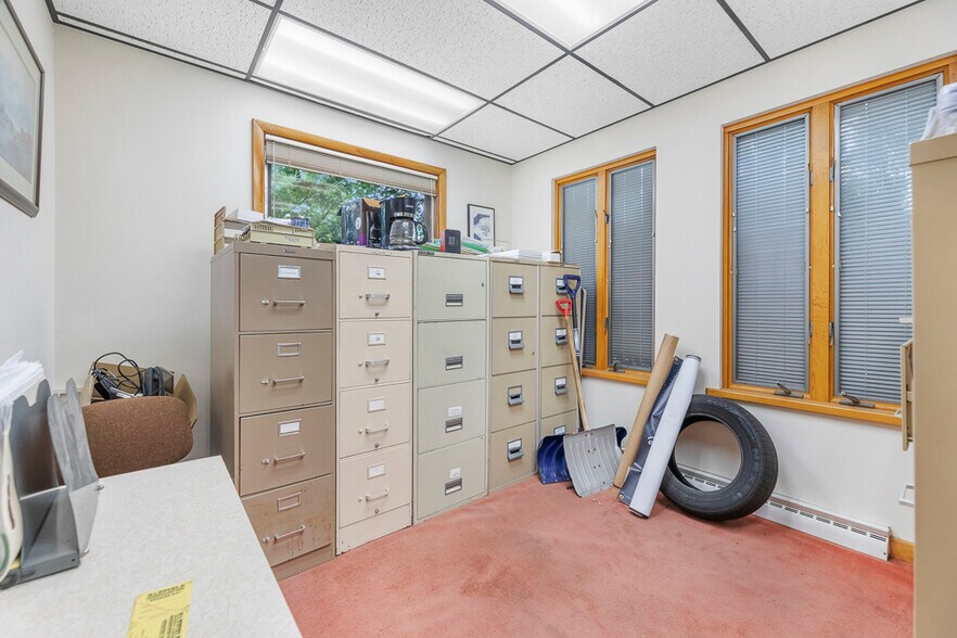 More Photos Of 14924 Beloit Snodes Rd, Beloit Manufacturing For Sale