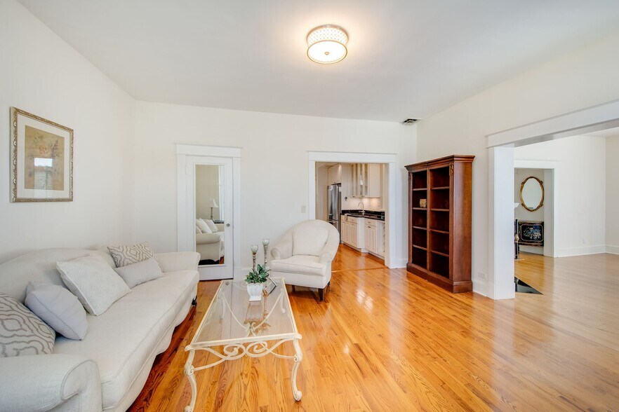 More Photos Of 1755 18th St Nw, Washington Apartments For Sale