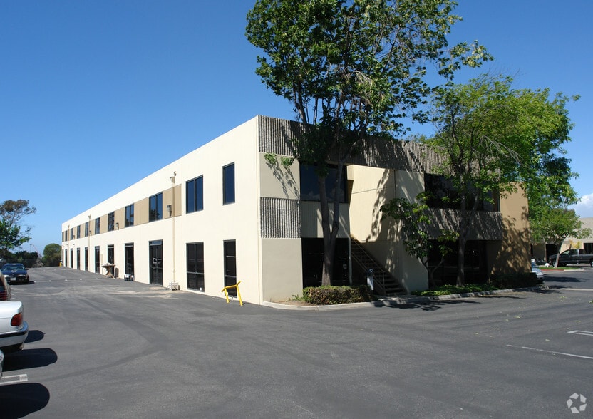 More Photos Of 1011 BRIOSO DR, Costa Mesa Research And Development For Lease