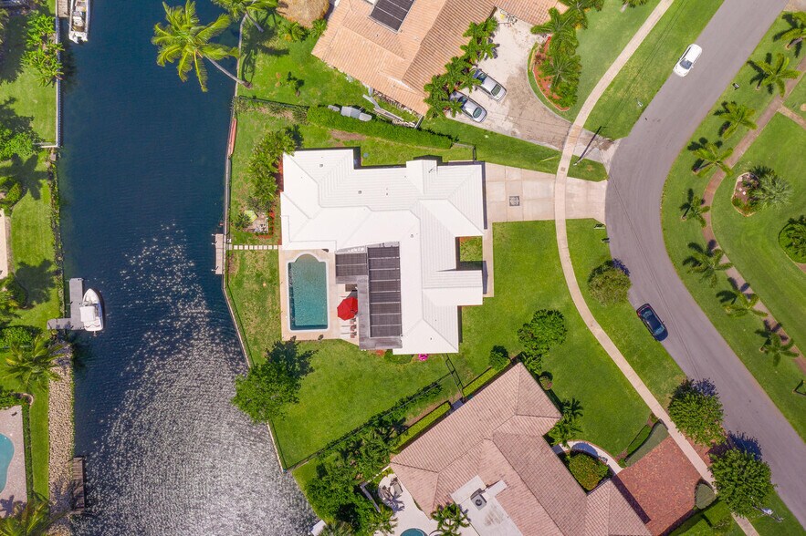 More Photos Of 1768 Tudor Rd, North Palm Beach Specialty For Sale