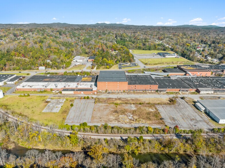 More Photos Of 1641 Fairystone Park Hwy, Stanleytown Warehouse For Sale