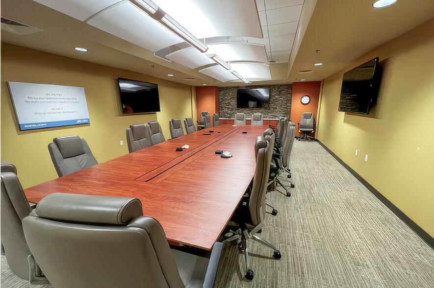 More Photos Of 2807 S State St, Saint Joseph Office For Sale