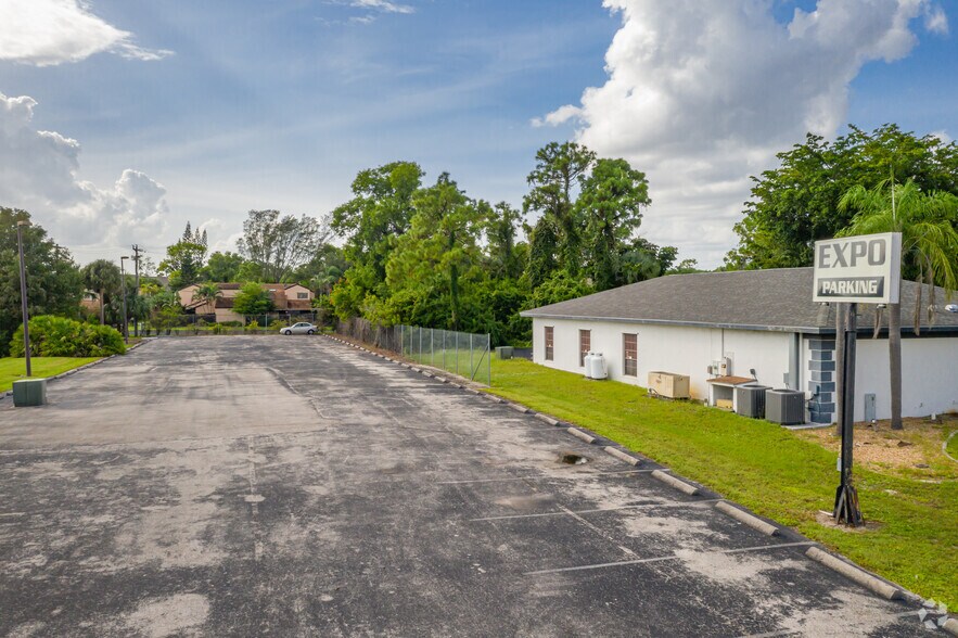 More Photos Of 1901 Brantley Rd, Fort Myers Unknown For Lease