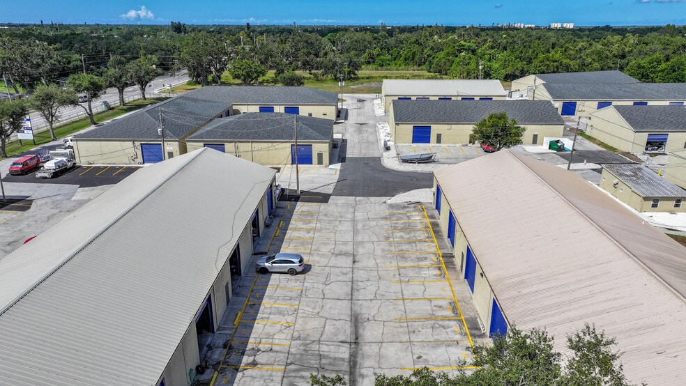 More Photos Of 722 17th St E, Palmetto Warehouse For Lease