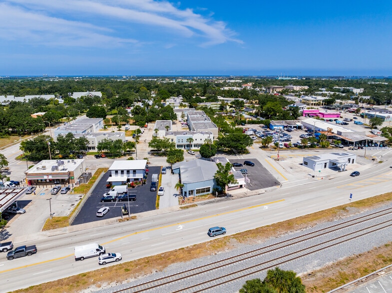 More Photos Of 2216 US 1, Vero Beach General Retail For Sale