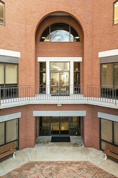 More Photos Of 275 West St, Annapolis Office Residential For Sale
