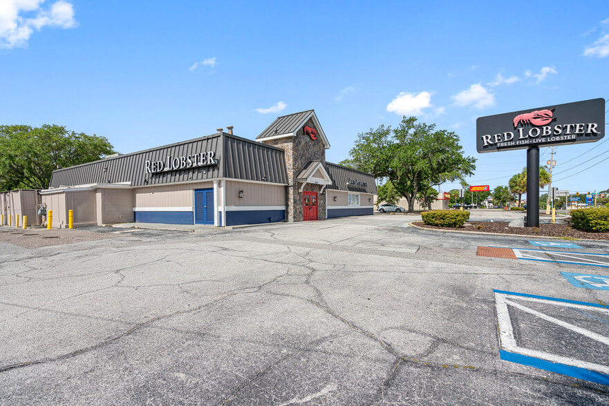 Primary Photo Of 2625 E Busch Blvd, Tampa Restaurant For Lease