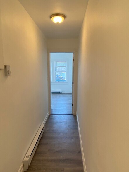 More Photos Of 526-532 Merrick Rd, Rockville Centre Storefront Retail Residential For Sale