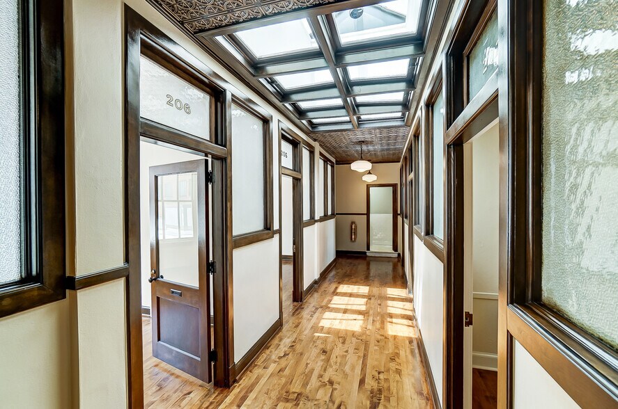 More Photos Of 9-11 N 3rd St, Newark Office For Lease