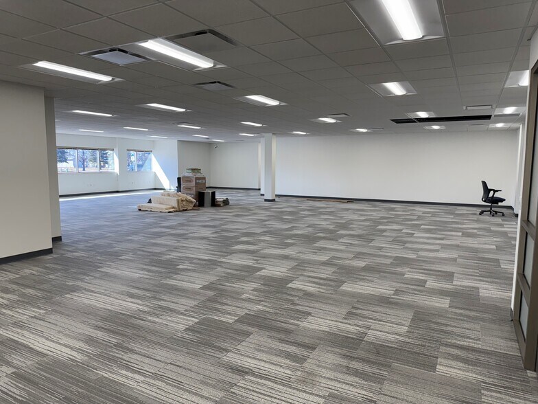 More Photos Of 3203 SW 32nd Ave, Fargo Office For Lease