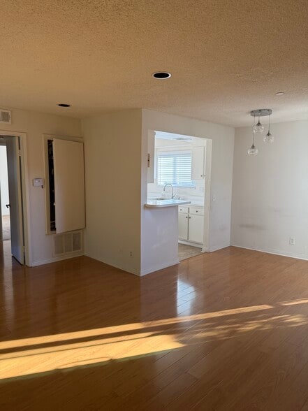 More Photos Of 1636 N Verdugo Rd, Glendale Apartments For Sale