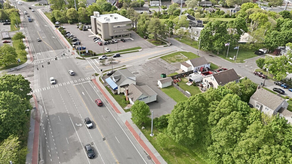 More Photos Of 1002-1004 New York 112, Port Jefferson Station Freestanding For Sale