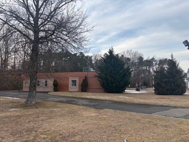 More Photos Of 50 Chambersbridge Rd, Lakewood Bank For Sale