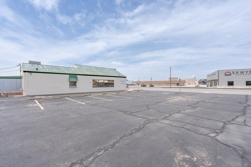 More Photos Of 810 S Stockton Ave, Monahans General Retail For Lease