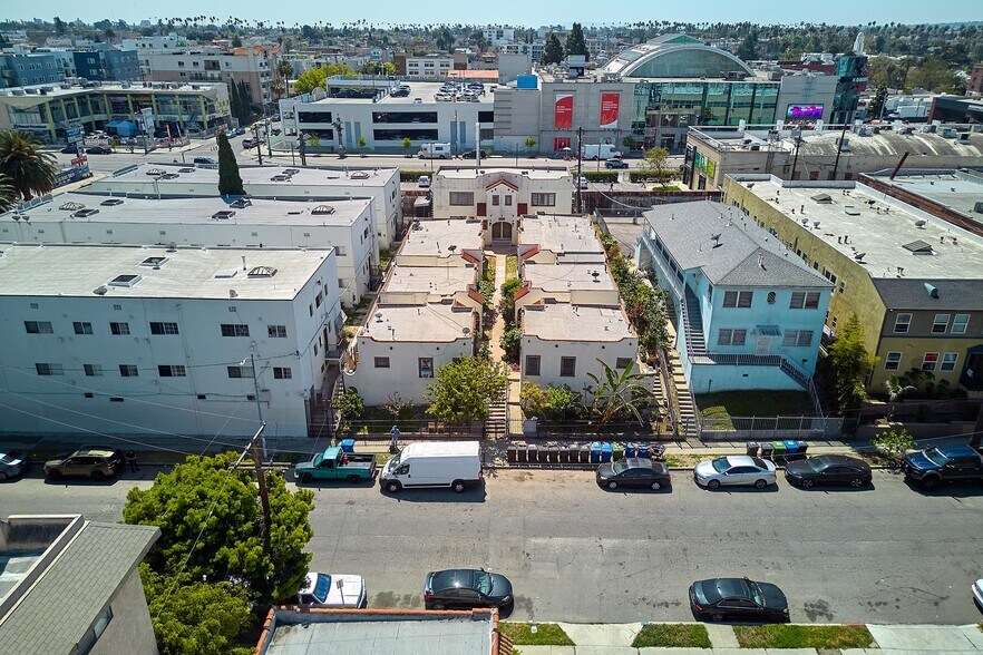 Primary Photo Of 3262 Monette Pl, Los Angeles Apartments For Sale