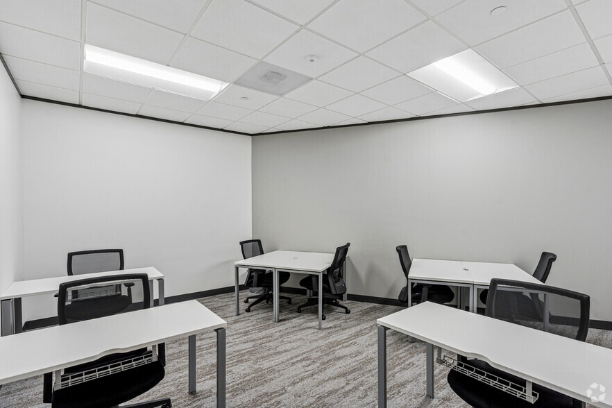 More Photos Of 1415 Louisiana St, Houston Coworking Space